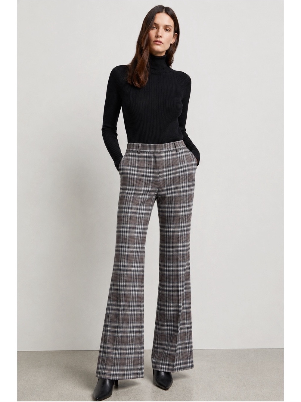 THEORY Woman Brown Black Wool Plaid Flare Trouser US4 Classic Luxury Tailored